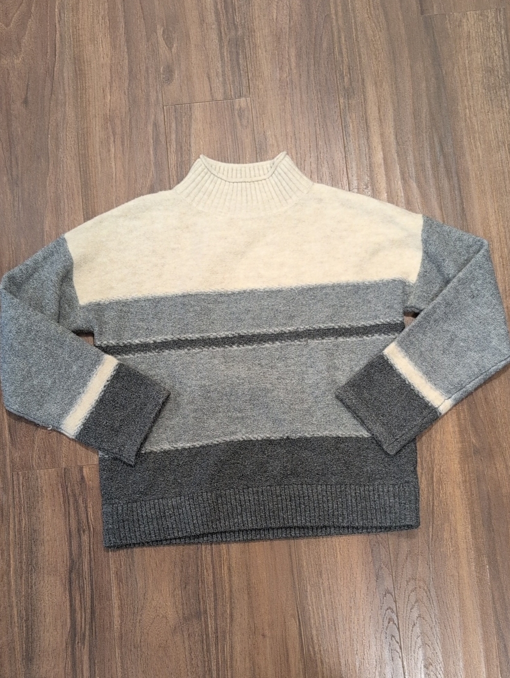 Universal Thread Colorblock Mock Neck Sweater - Off White & Gray